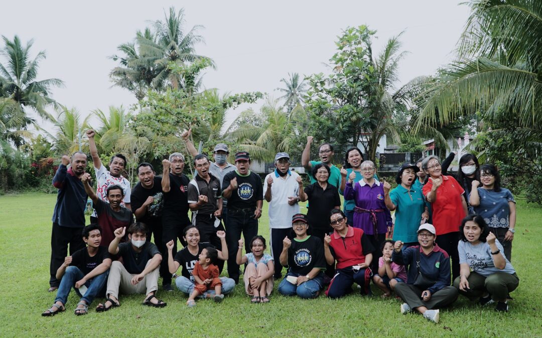 Family Gathering Tim Inisiasi Kotabaru