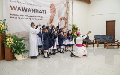 Wawanhati bersama Mgr. Robertus Rubiyatmoko